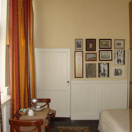 De Beek Anno 1410 Aparthotel 3*